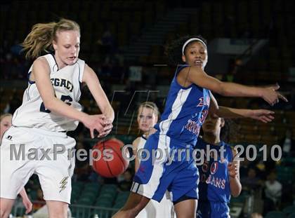 Thumbnail 1 in Legacy vs. Fountain-Fort Carson (5A Quarterfinals) photogallery.