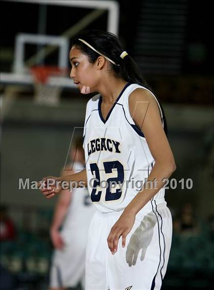 Thumbnail 3 in Legacy vs. Fountain-Fort Carson (5A Quarterfinals) photogallery.