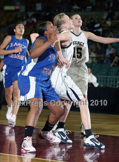 Thumbnail 3 in Legacy vs. Fountain-Fort Carson (5A Quarterfinals) photogallery.