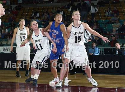 Thumbnail 3 in Legacy vs. Fountain-Fort Carson (5A Quarterfinals) photogallery.