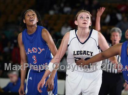 Thumbnail 3 in Legacy vs. Fountain-Fort Carson (5A Quarterfinals) photogallery.