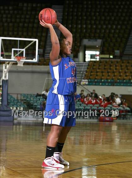 Thumbnail 1 in Legacy vs. Fountain-Fort Carson (5A Quarterfinals) photogallery.