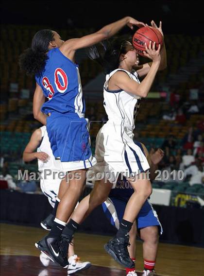 Thumbnail 2 in Legacy vs. Fountain-Fort Carson (5A Quarterfinals) photogallery.