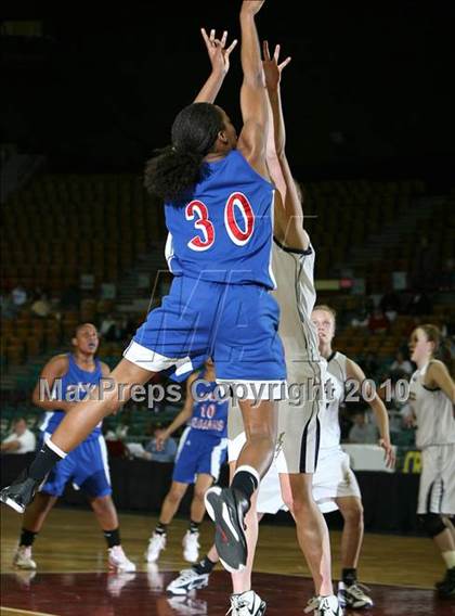 Thumbnail 1 in Legacy vs. Fountain-Fort Carson (5A Quarterfinals) photogallery.