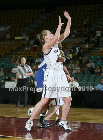Thumbnail 2 in Legacy vs. Fountain-Fort Carson (5A Quarterfinals) photogallery.