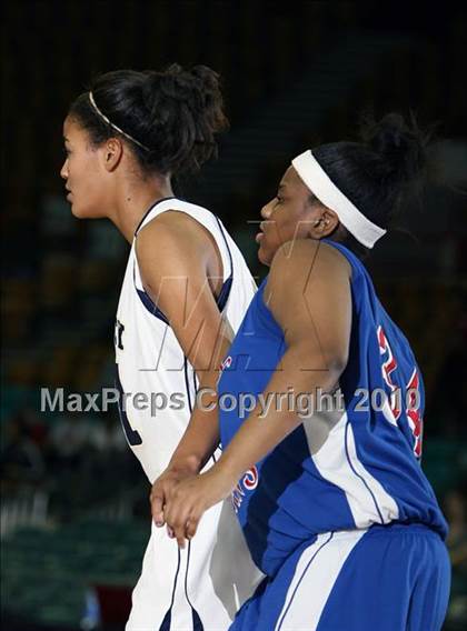 Thumbnail 1 in Legacy vs. Fountain-Fort Carson (5A Quarterfinals) photogallery.