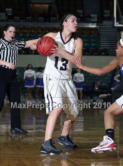 Thumbnail 1 in Legacy vs. Fountain-Fort Carson (5A Quarterfinals) photogallery.