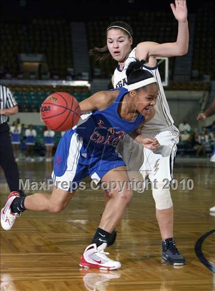 Thumbnail 1 in Legacy vs. Fountain-Fort Carson (5A Quarterfinals) photogallery.