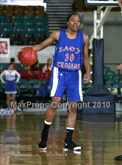Thumbnail 3 in Legacy vs. Fountain-Fort Carson (5A Quarterfinals) photogallery.