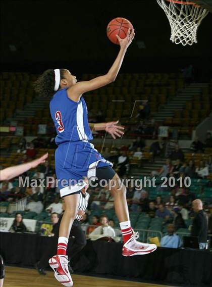 Thumbnail 1 in Legacy vs. Fountain-Fort Carson (5A Quarterfinals) photogallery.