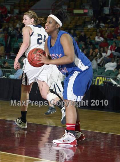 Thumbnail 2 in Legacy vs. Fountain-Fort Carson (5A Quarterfinals) photogallery.