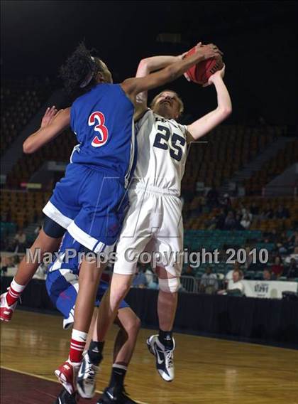 Thumbnail 1 in Legacy vs. Fountain-Fort Carson (5A Quarterfinals) photogallery.