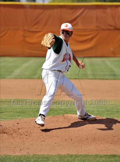 Thumbnail 2 in JSerra Catholic vs. Poly (CIF SS D1 Playoffs) photogallery.