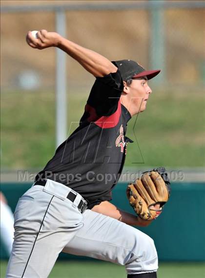 Thumbnail 2 in JSerra Catholic vs. Poly (CIF SS D1 Playoffs) photogallery.