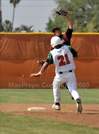 Thumbnail 2 in JSerra Catholic vs. Poly (CIF SS D1 Playoffs) photogallery.