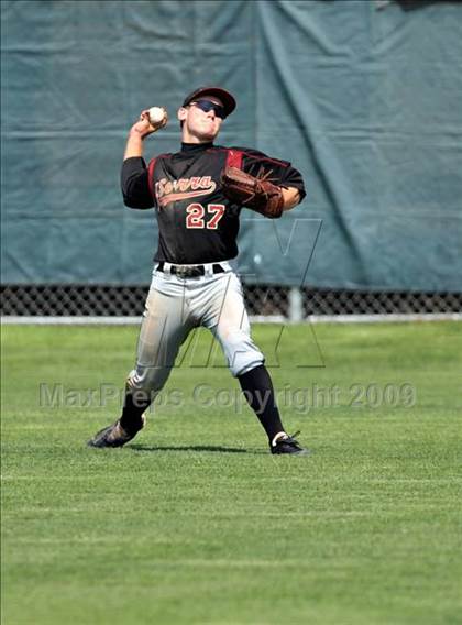 Thumbnail 2 in JSerra Catholic vs. Poly (CIF SS D1 Playoffs) photogallery.