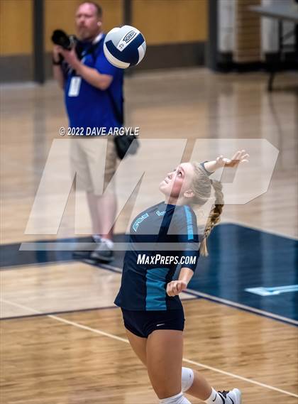Thumbnail 2 in Logan @ Juan Diego Catholic photogallery.