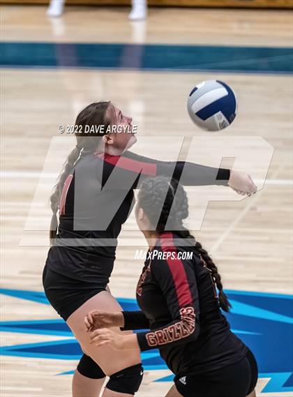 Thumbnail 3 in Logan @ Juan Diego Catholic photogallery.