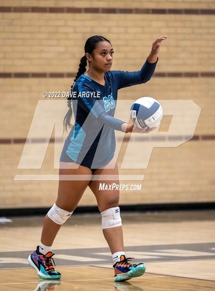 Thumbnail 3 in Logan @ Juan Diego Catholic photogallery.