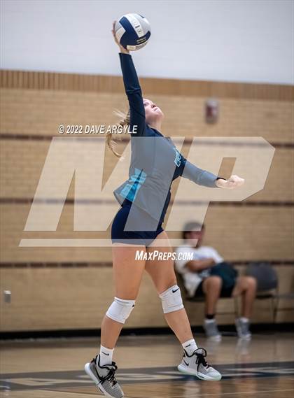 Thumbnail 2 in Logan @ Juan Diego Catholic photogallery.