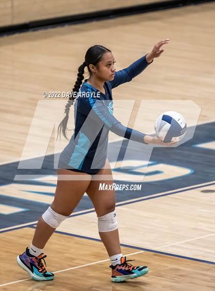 Thumbnail 1 in Logan @ Juan Diego Catholic photogallery.