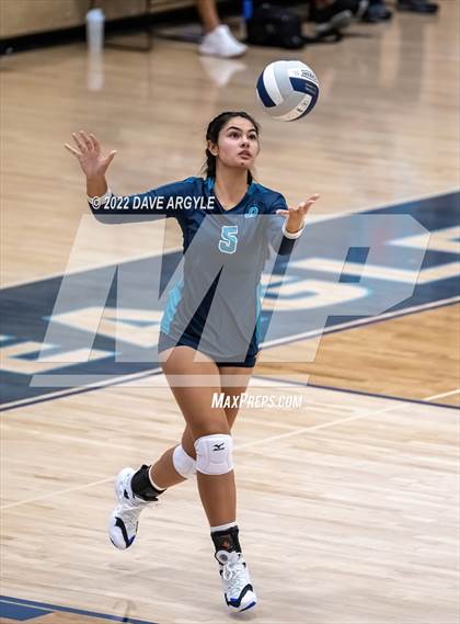Thumbnail 1 in Logan @ Juan Diego Catholic photogallery.
