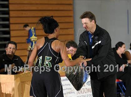 Thumbnail 2 in Monterey Trail vs. Capital Christian (Bulldog Winter Classic) photogallery.