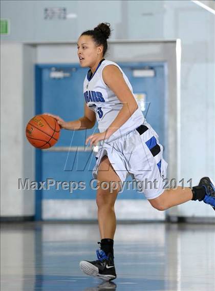 Thumbnail 3 in Monterey Trail vs. Capital Christian (Bulldog Winter Classic) photogallery.