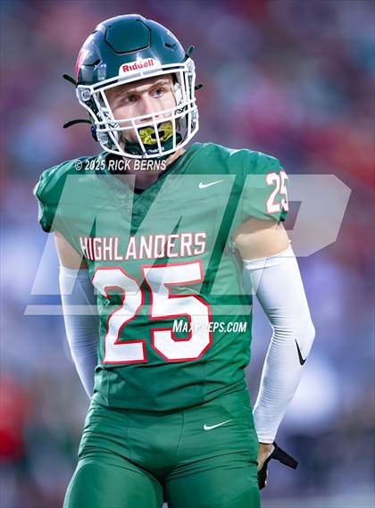 Thumbnail 3 in The Woodlands vs Grand Oaks photogallery.