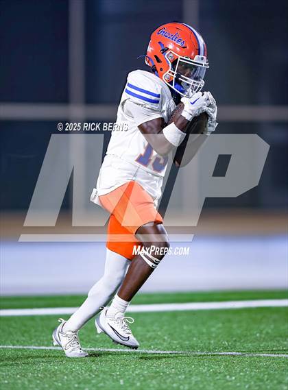 Thumbnail 3 in The Woodlands vs Grand Oaks photogallery.