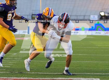 Thumbnail 1 in Byrd vs. West Monroe (Battle on the Border) photogallery.