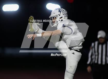 Thumbnail 2 in Hollidaysburg vs. Delaware Valley (PIAA Class 5A First Round) photogallery.