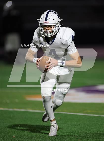 Thumbnail 2 in Hollidaysburg vs. Delaware Valley (PIAA Class 5A First Round) photogallery.