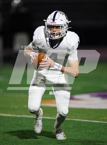 Thumbnail 1 in Hollidaysburg vs. Delaware Valley (PIAA Class 5A First Round) photogallery.