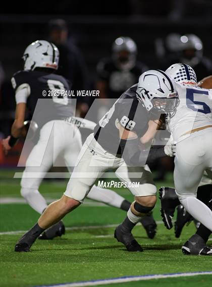 Thumbnail 3 in Hollidaysburg vs. Delaware Valley (PIAA Class 5A First Round) photogallery.