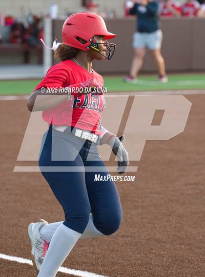 Thumbnail 3 in Bellaire @ Atascocita (UIL 6A D1 Softball Regional Semi-Final) photogallery.