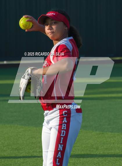 Thumbnail 2 in Bellaire @ Atascocita (UIL 6A D1 Softball Regional Semi-Final) photogallery.