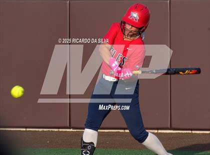 Thumbnail 3 in Bellaire @ Atascocita (UIL 6A D1 Softball Regional Semi-Final) photogallery.