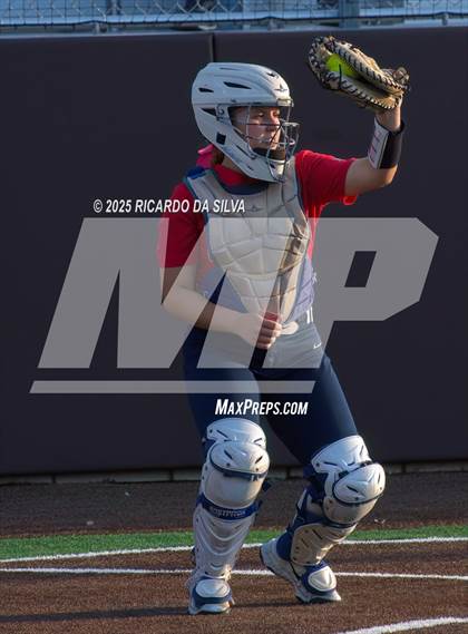 Thumbnail 1 in Bellaire @ Atascocita (UIL 6A D1 Softball Regional Semi-Final) photogallery.