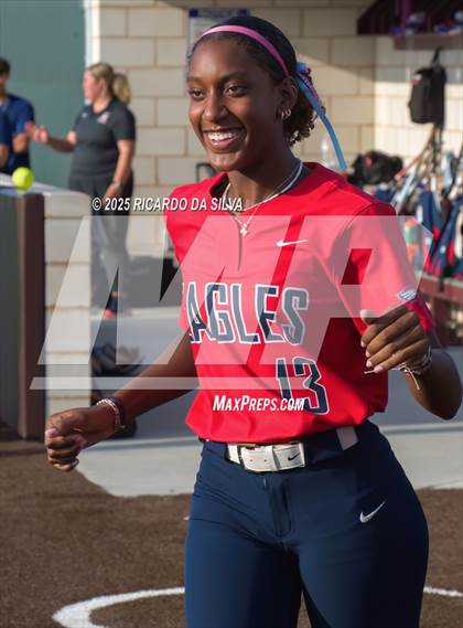 Thumbnail 3 in Bellaire @ Atascocita (UIL 6A D1 Softball Regional Semi-Final) photogallery.