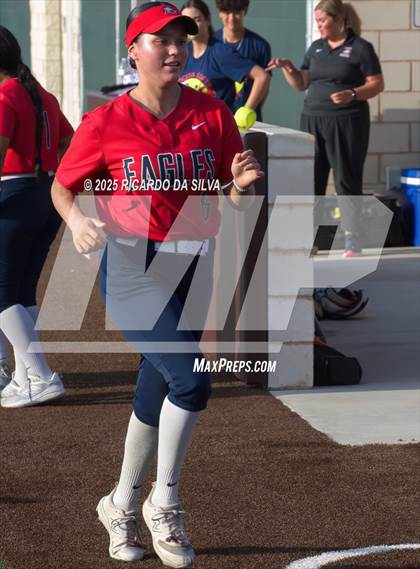 Thumbnail 3 in Bellaire @ Atascocita (UIL 6A D1 Softball Regional Semi-Final) photogallery.