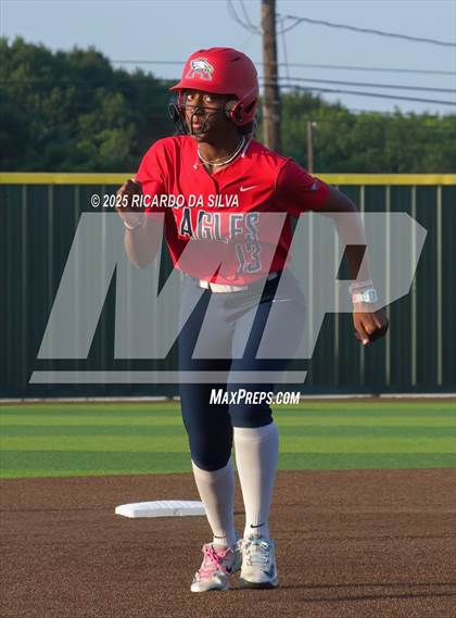 Thumbnail 2 in Bellaire @ Atascocita (UIL 6A D1 Softball Regional Semi-Final) photogallery.