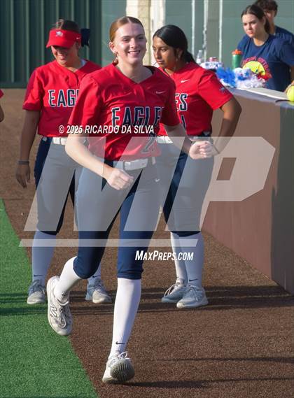 Thumbnail 3 in Bellaire @ Atascocita (UIL 6A D1 Softball Regional Semi-Final) photogallery.