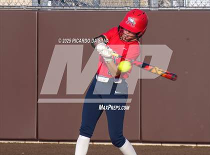 Thumbnail 2 in Bellaire @ Atascocita (UIL 6A D1 Softball Regional Semi-Final) photogallery.
