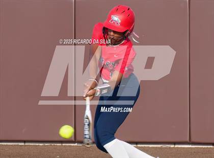 Thumbnail 3 in Bellaire @ Atascocita (UIL 6A D1 Softball Regional Semi-Final) photogallery.