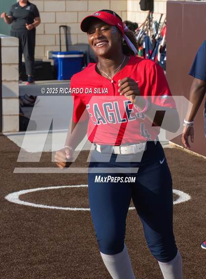 Thumbnail 2 in Bellaire @ Atascocita (UIL 6A D1 Softball Regional Semi-Final) photogallery.