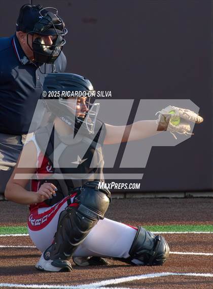 Thumbnail 3 in Bellaire @ Atascocita (UIL 6A D1 Softball Regional Semi-Final) photogallery.