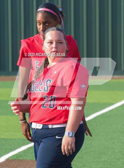 Thumbnail 2 in Bellaire @ Atascocita (UIL 6A D1 Softball Regional Semi-Final) photogallery.