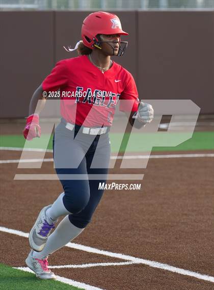 Thumbnail 2 in Bellaire @ Atascocita (UIL 6A D1 Softball Regional Semi-Final) photogallery.