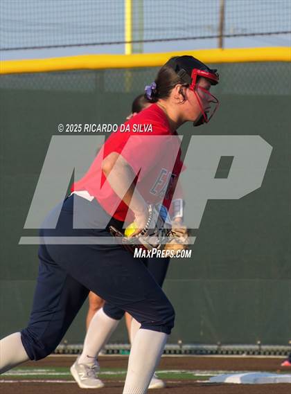 Thumbnail 1 in Bellaire @ Atascocita (UIL 6A D1 Softball Regional Semi-Final) photogallery.